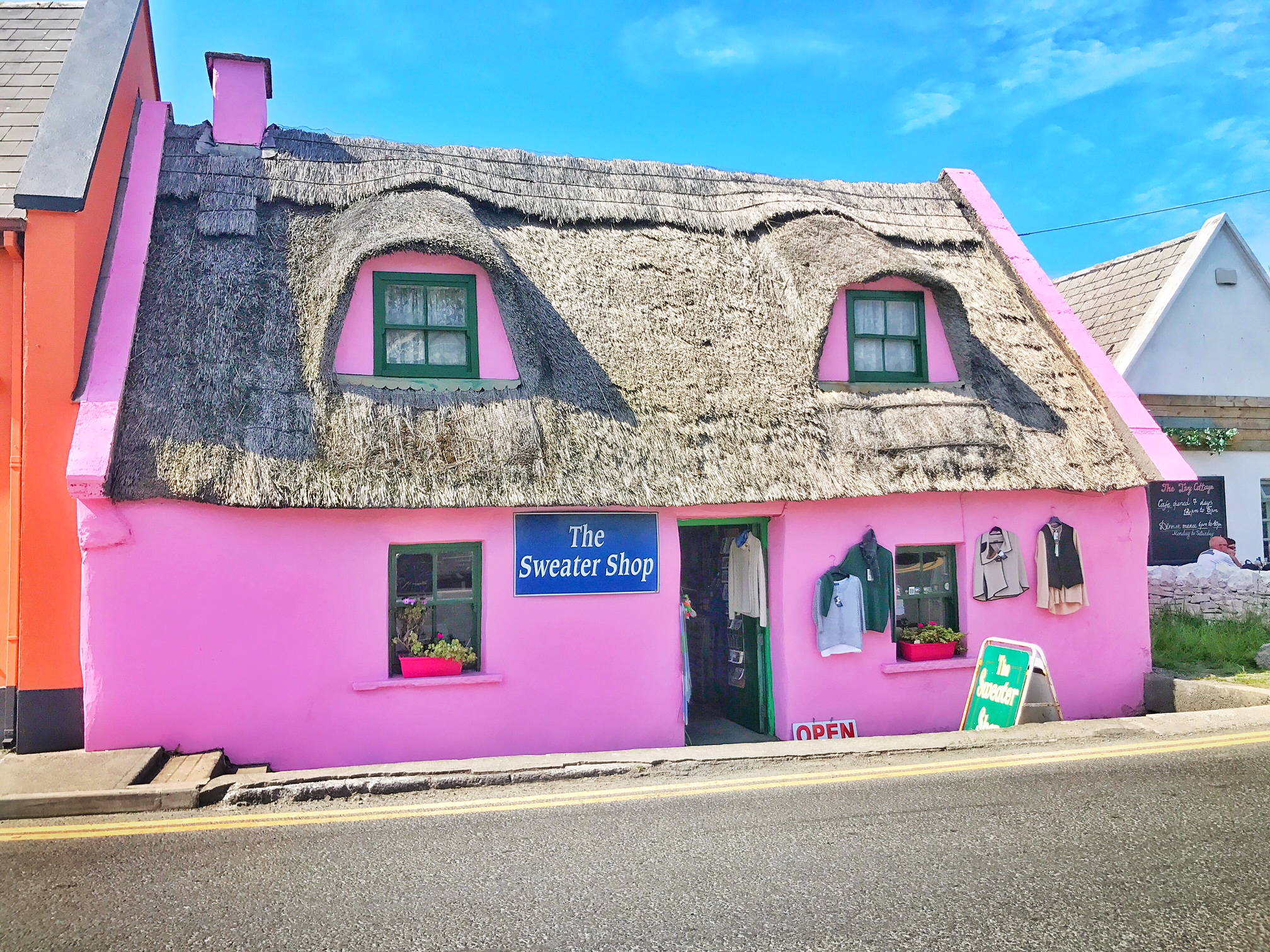 things to do in Dingle pink house 2