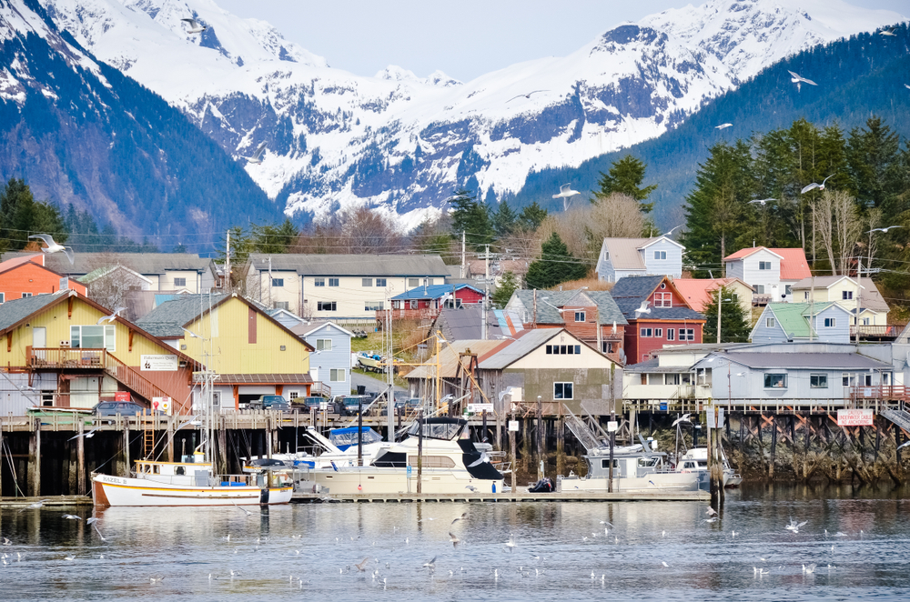 tourist cities alaska