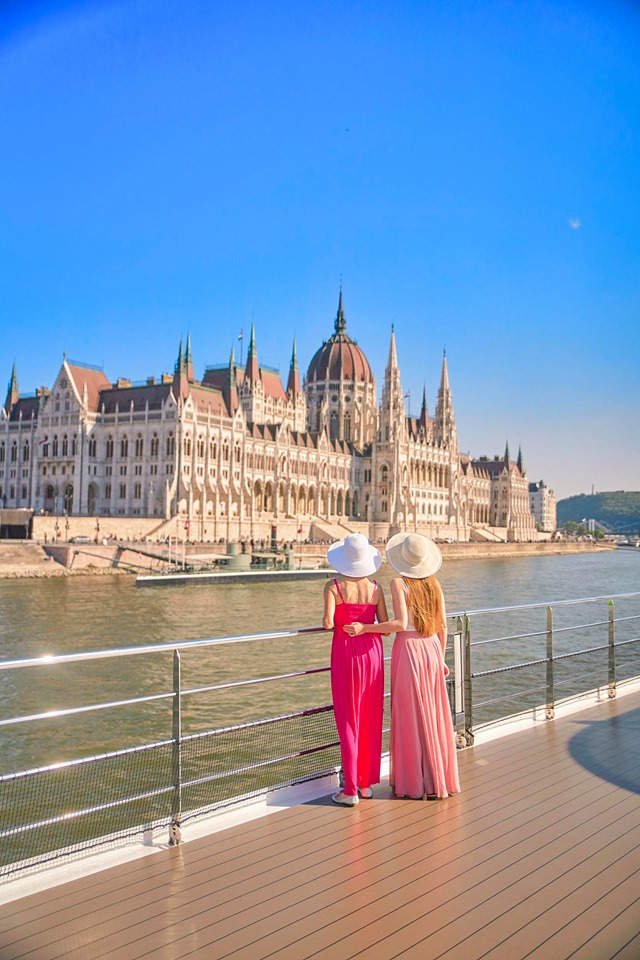 Crystal River Cruises Budapest
