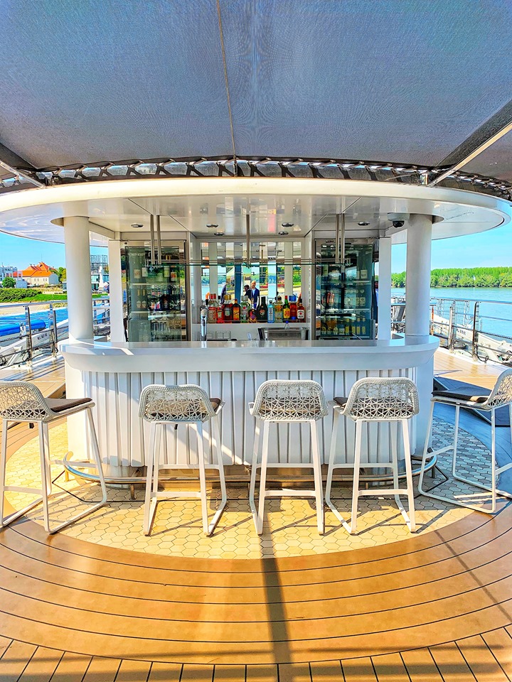 Crystal River Cruises Vista Deck Bar