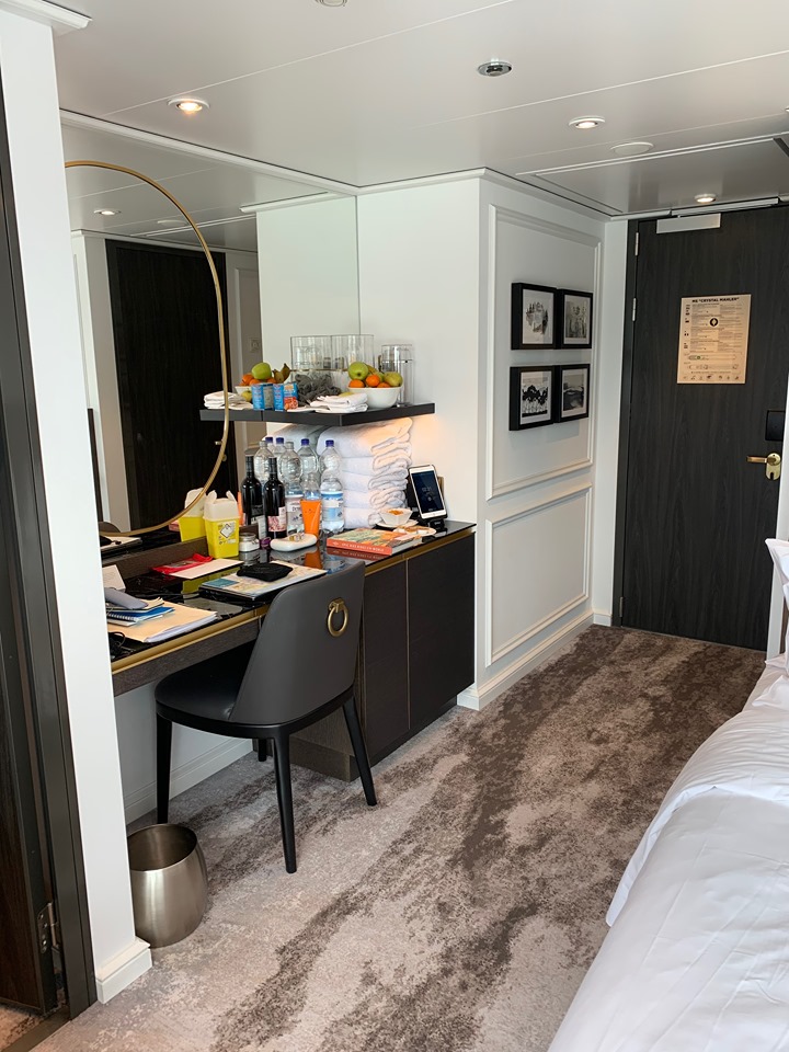 Crystal River Cruises suite work station