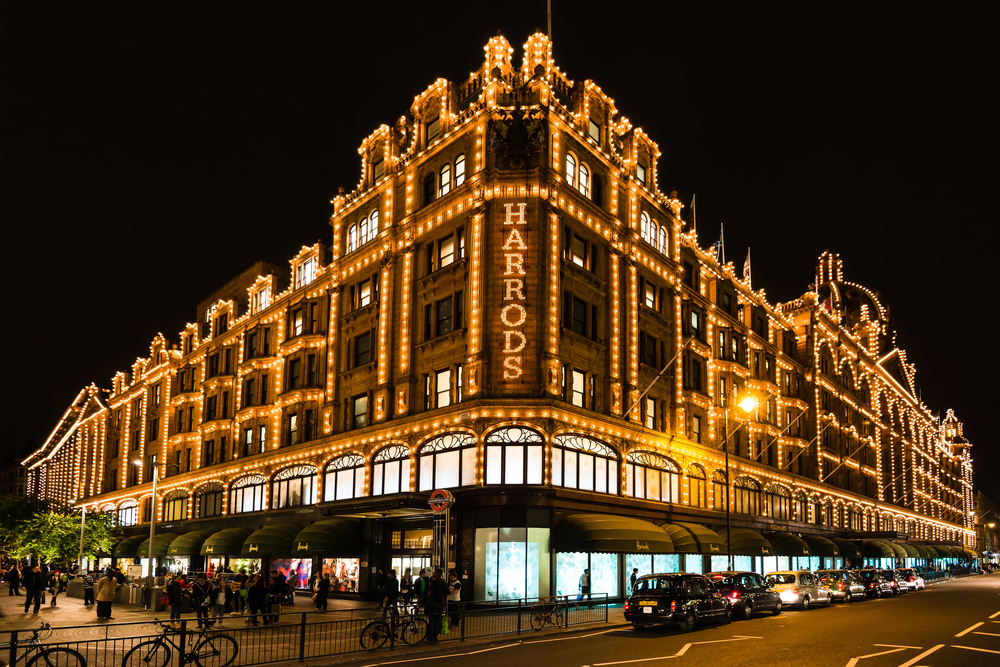 3 days in London Harrods at night