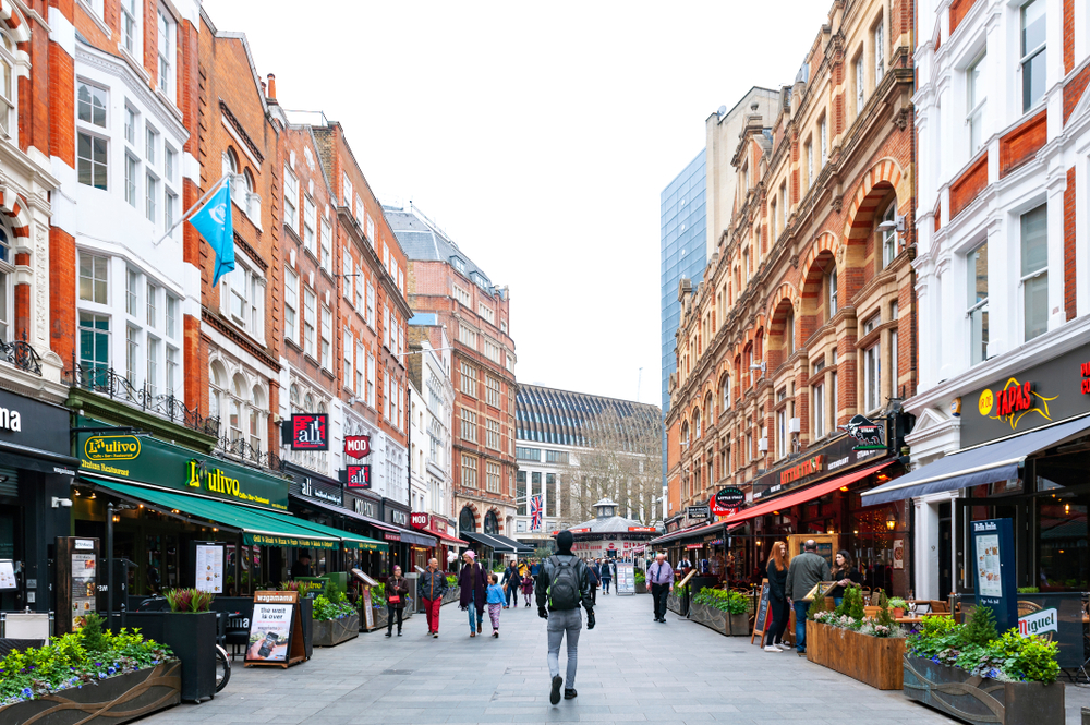 3 days in London Leicester Square shops and restaurants