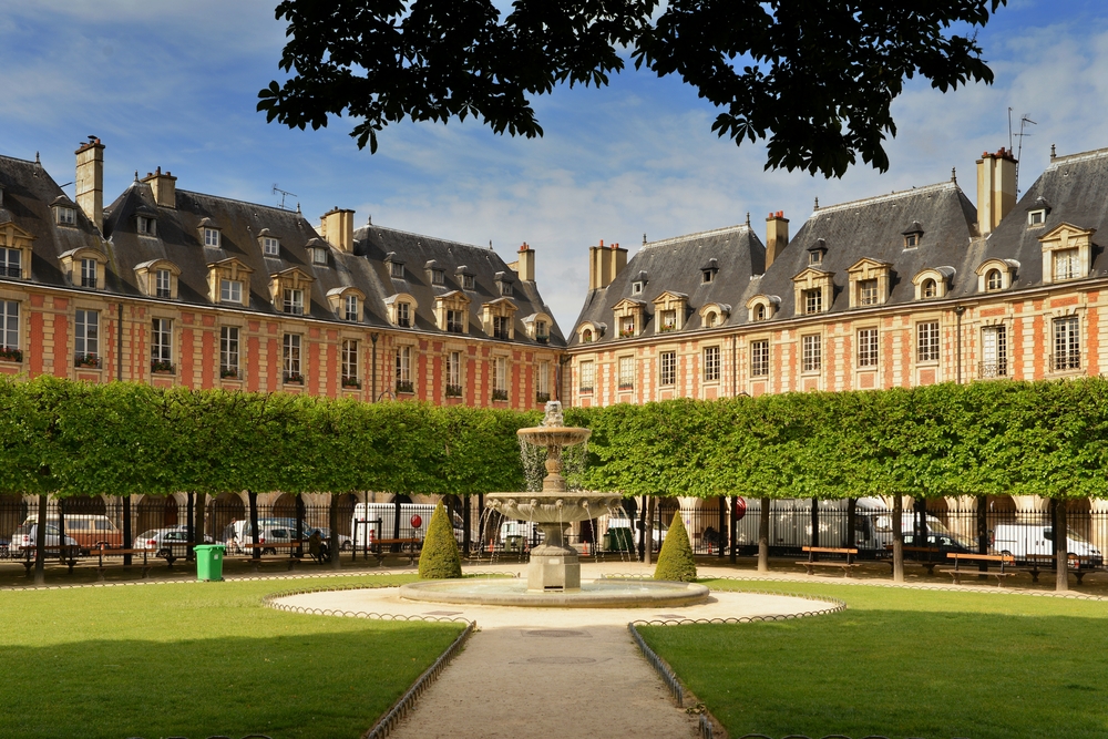 12 Pretty Gardens And Parks In Paris - Linda On The Run