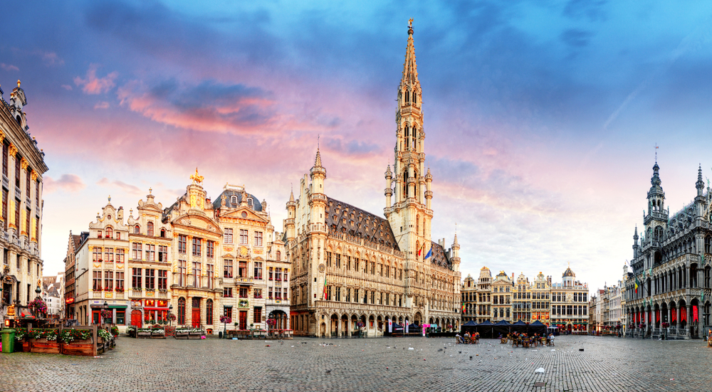 Brussels is a faschiniting city to add to your Paris day trips list