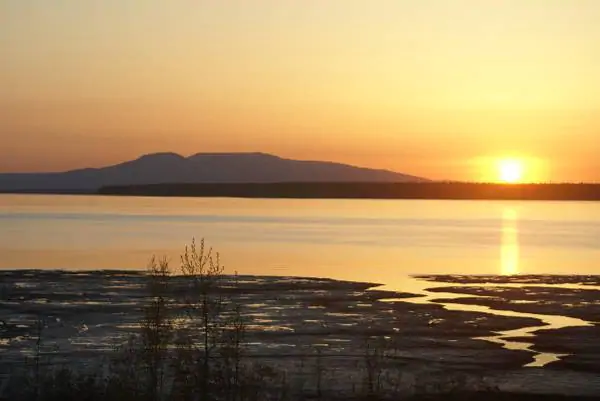 This downtown Airbnb in Anchorage has spectacular views!