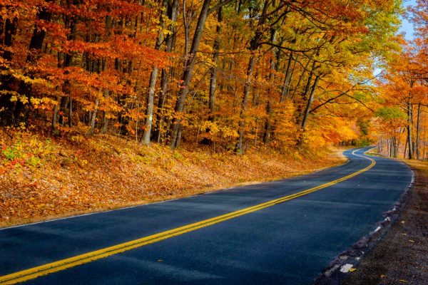 Fall Foliage Road Trips In The USA: 15 For Your Bucketlist - Linda On ...