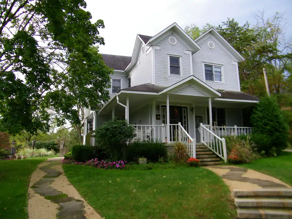 Stately Victoria home with lovely landscaping in Ohio