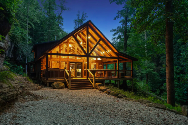 15 Best Airbnbs in Kentucky (Cabins, Treehouses, & More) - Linda On The Run