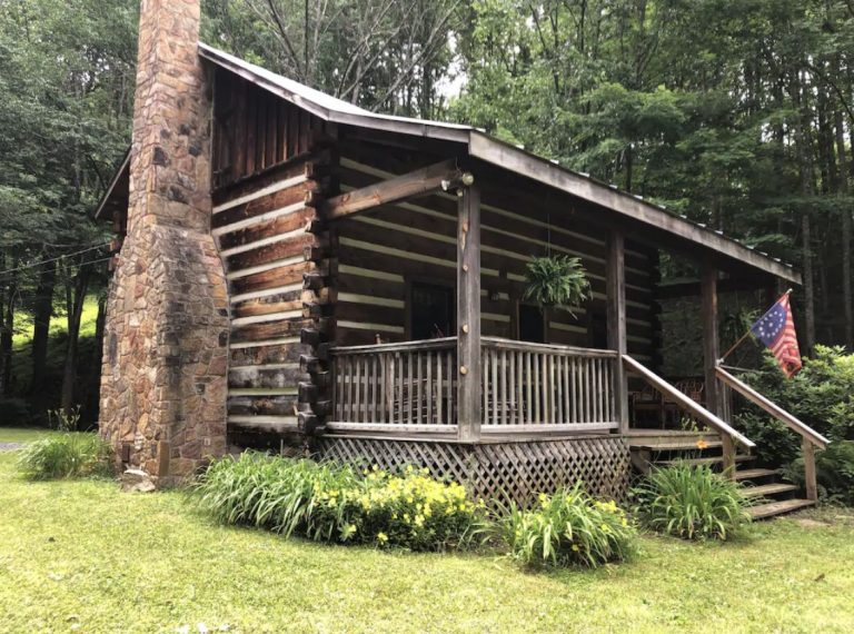 15 Best Airbnbs in West Virginia (Cabins, VRBOs & More!) Linda On The Run