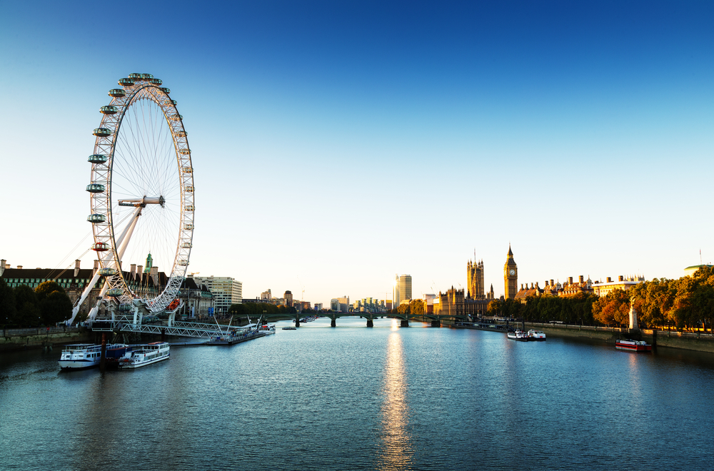 London Skyline landscape at Sunrise with Big Ben, Palace of Westminster, London Eye, Westminster Bridge, River Thames. Going on the London eye is a great thing to do in London with kids. 