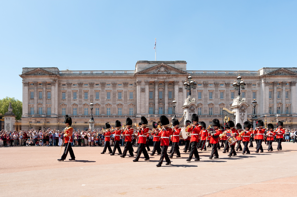  Band of the Grenadier Guards outside Buckingham Palace for changing the guard
