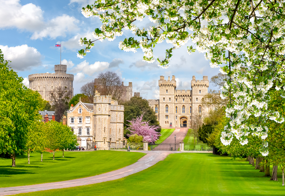 Long walk to Windsor castle in spring. One of the day trips from London by train 