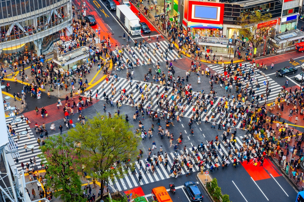 An overhead view of the famous intersection in Tokyo, a place to see when traveling to Japan