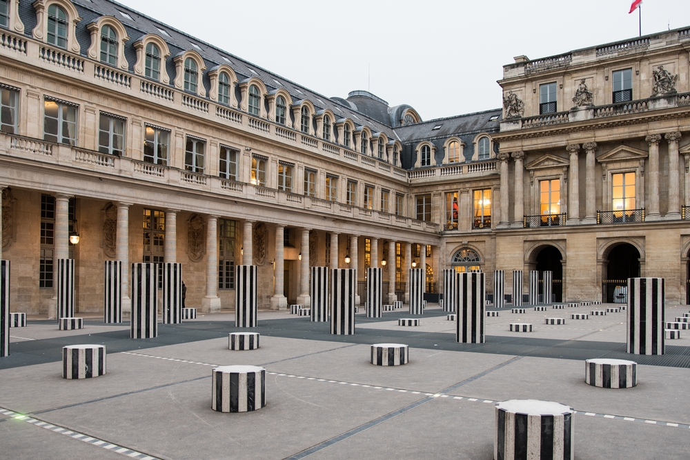 Black and white columns of different heights in the courtyard of the Palais Royal during 5 days in Paris.