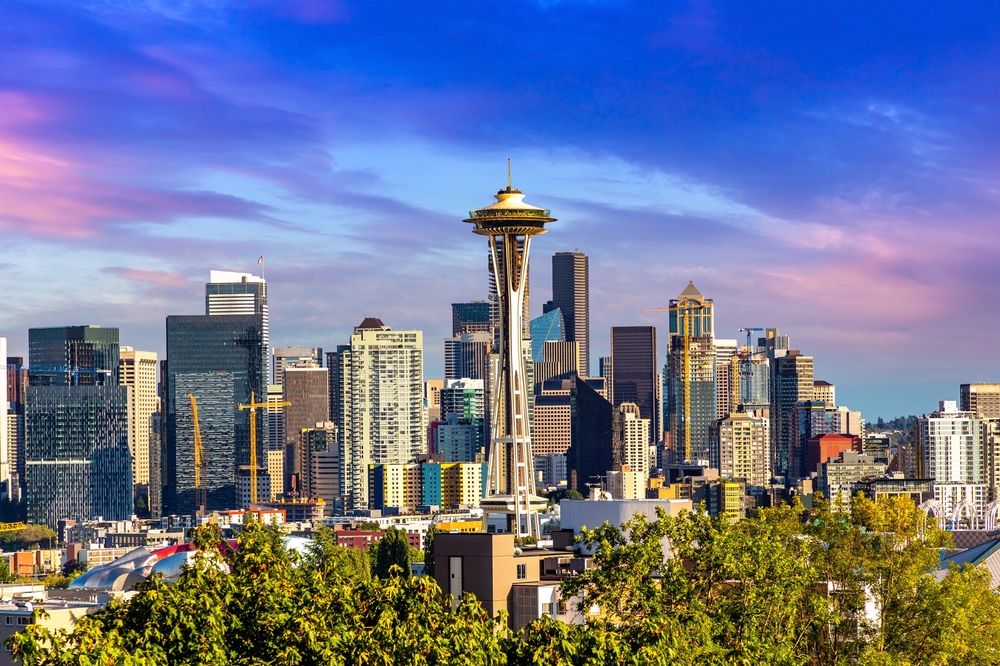 Panoramic view of Seattle cityscape at sunset. One of the cities to visit in America. 