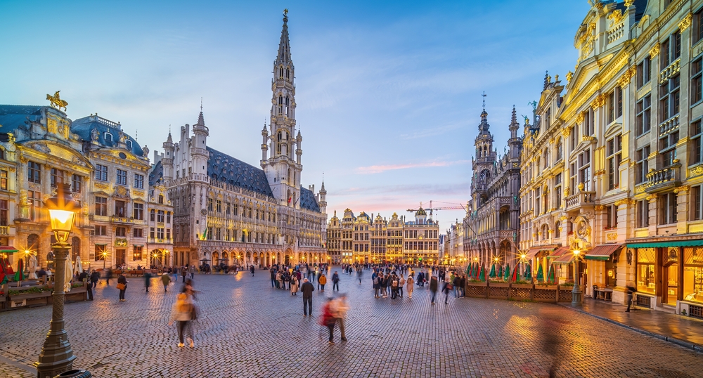 classical buildings in old town brussels itinerary